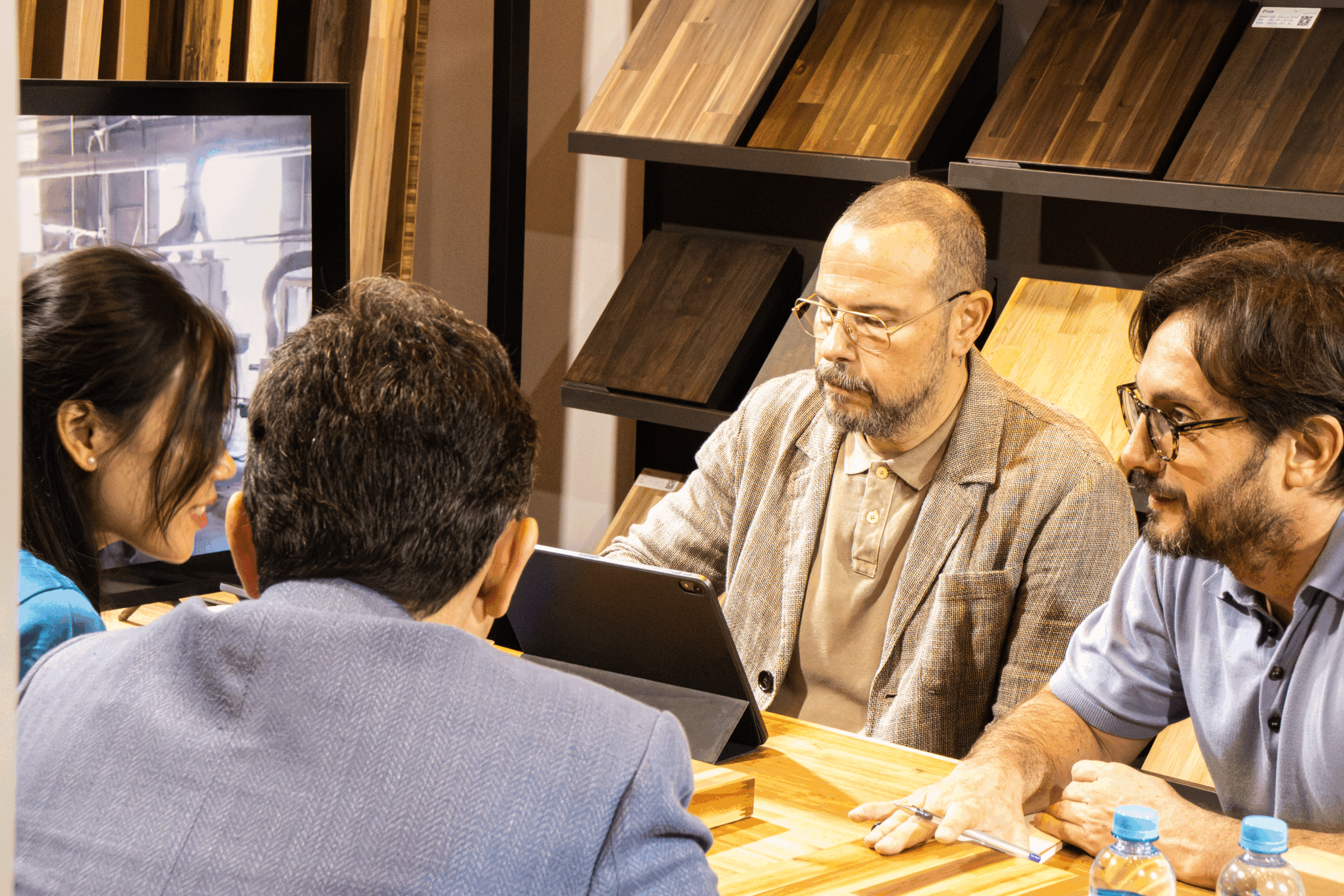 Deck tiles supplier meeting buyers at the trade show